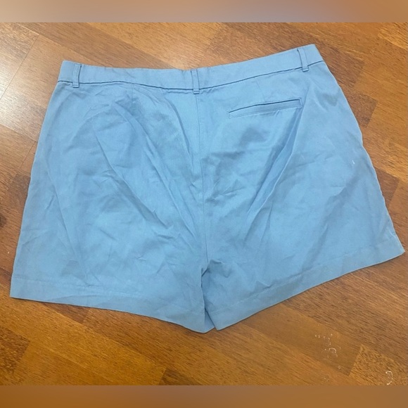 Old Navy Extra High-Rise Blue Shorts – 5” Inseam - Picture 2 of 4
